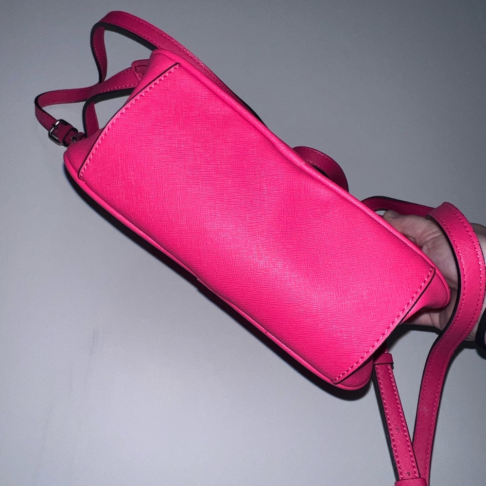 Guess Pink Backpack - Picture 6 of 6